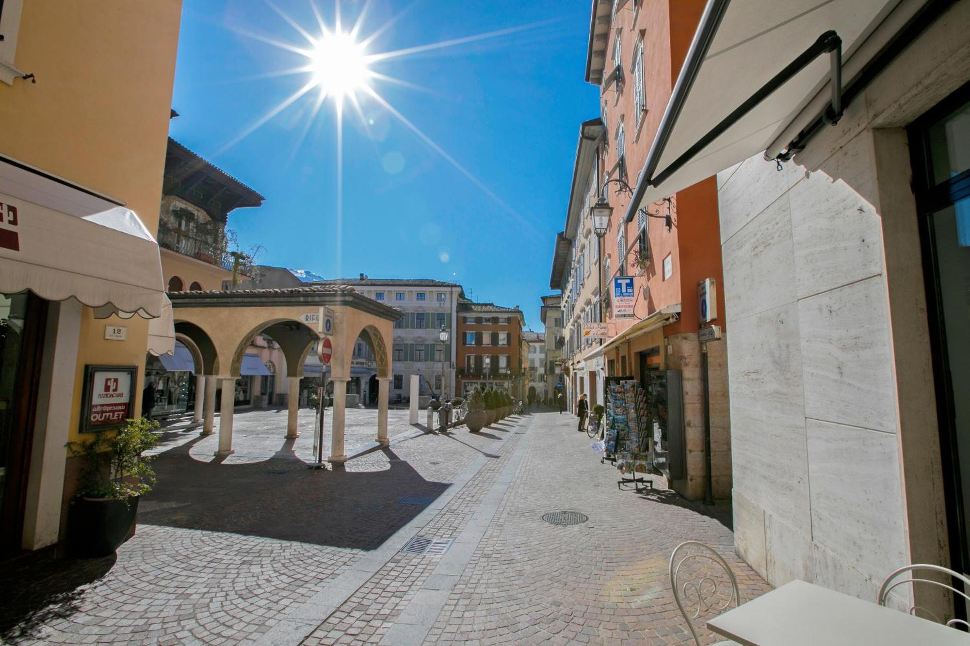 Ca'Cerere - Happy Rentals Riva del Garda Exterior photo